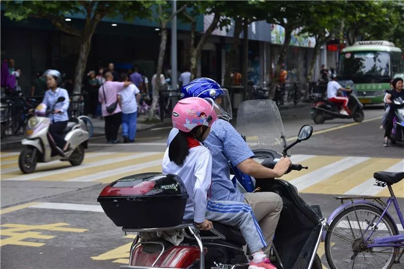 【關(guān)注】電動(dòng)車整治序幕已全面拉開!您戴頭盔上路行駛了嗎?